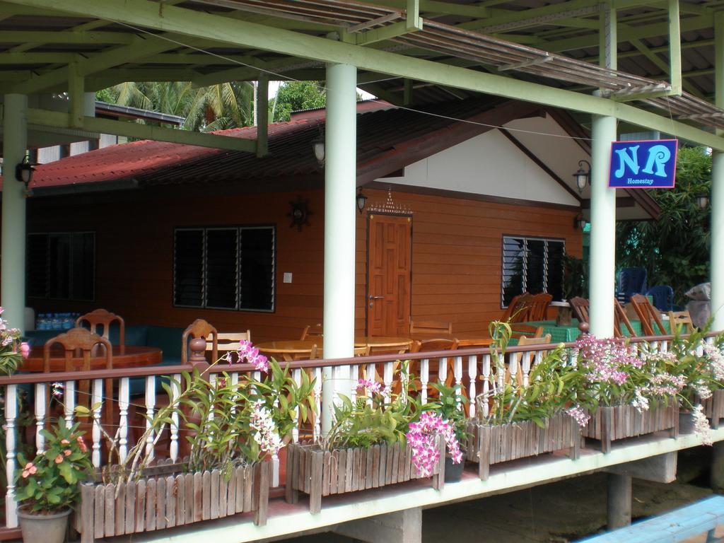 Nr Homestay Amphawa Zimmer foto